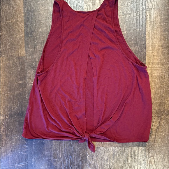 Mossimo tank top - Picture 3 of 3